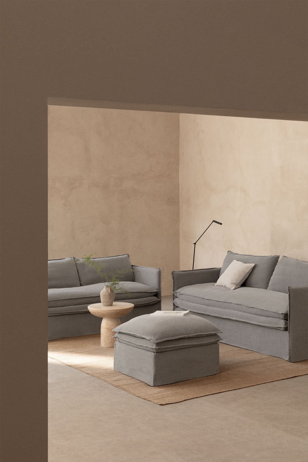Wohnzimmerset mit einem 2-Sitzer-Sofa, einem 3-Sitzer-Sofa und einem Pouf aus Leinen und Baumwolle Grace, Galeriebild 1