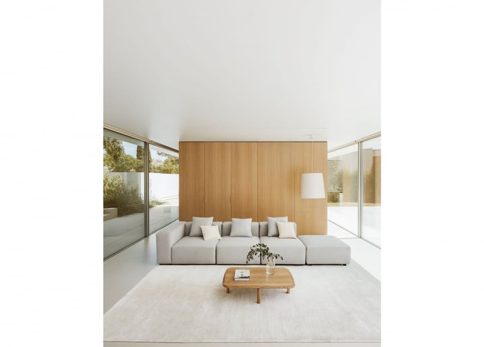 3-teilige modulares Ecksofa links mit hoher Armlehne und Hocker ↔︎370 cm Bruna