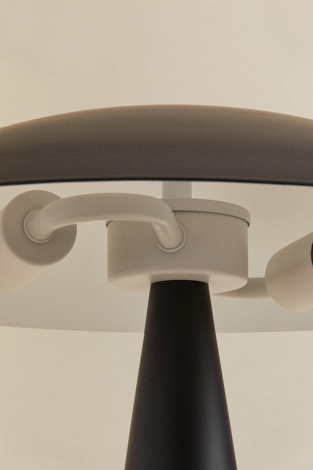 Tischlampe aus Eisen Irune, Galeriebild 5