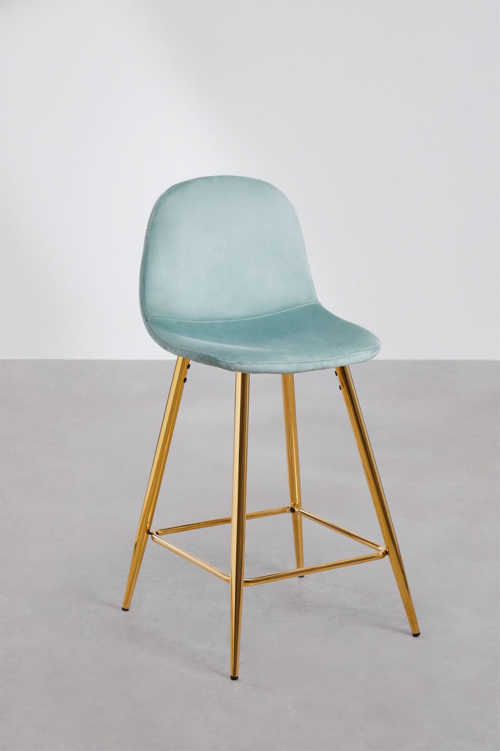 Barhocker 65 cm aus tannengrünem Samt und goldenen Beinen Glamm, Galeriebild 1