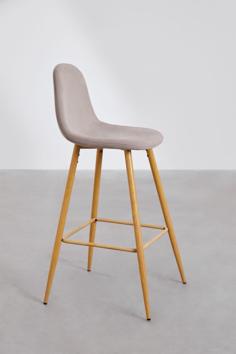 Hoher Hocker 75 cm aus taupegrauem Samt und Beinen mit Holzfinish Natur Glamm, Galeriebild 2