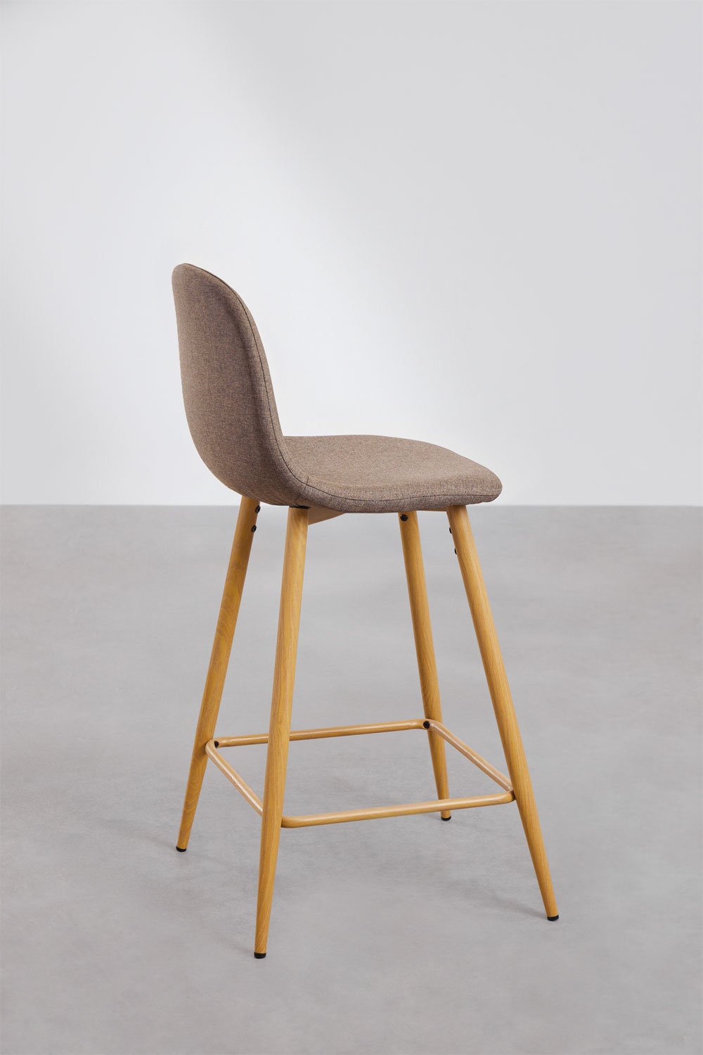 2er-Pack Barhocker 65 cm aus taupegrauem Stoff und Beinen mit Holzfinish Natur Glamm, Galeriebild 2