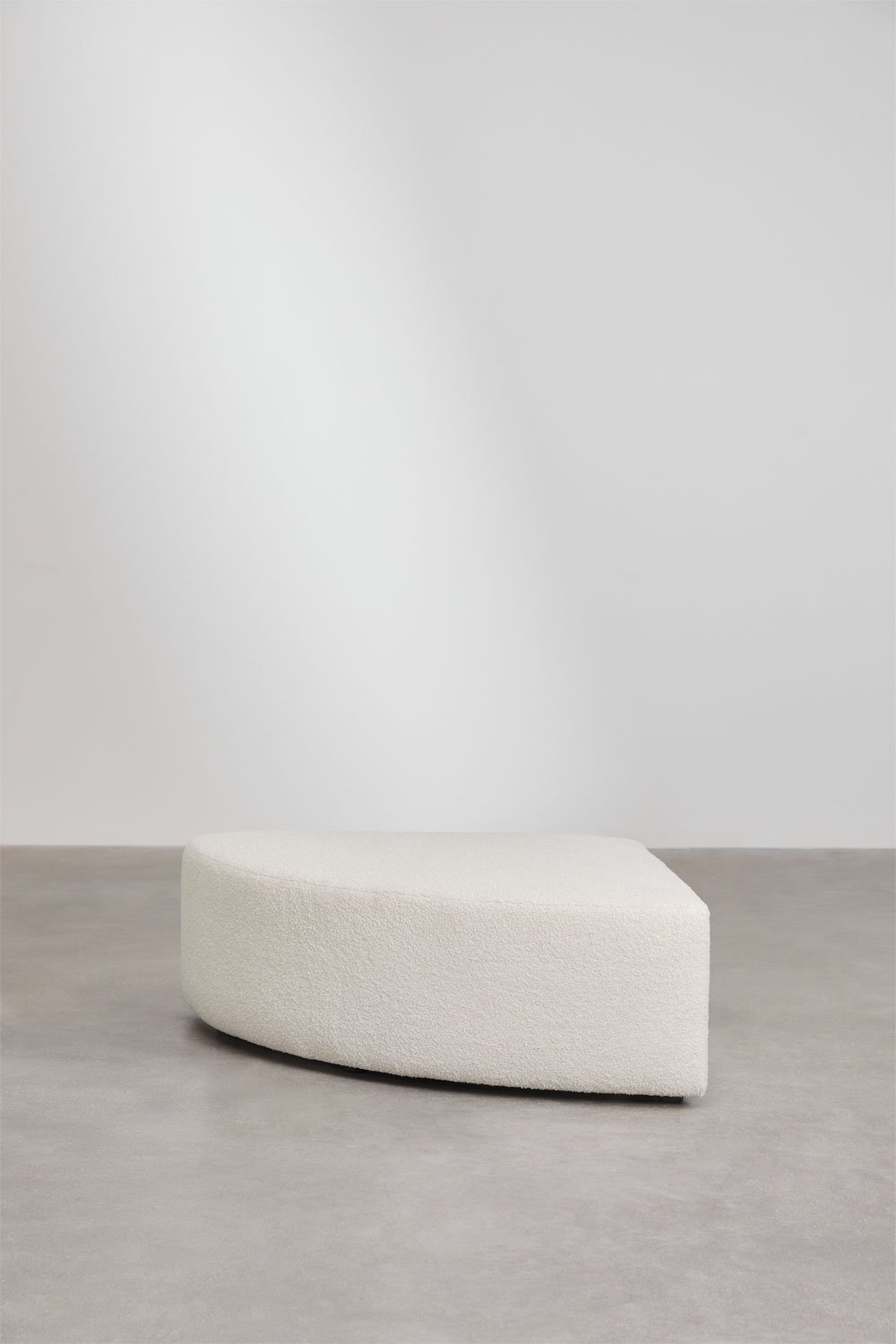 Borjan dreieckiger Lammfell-Hocker, Galeriebild 4