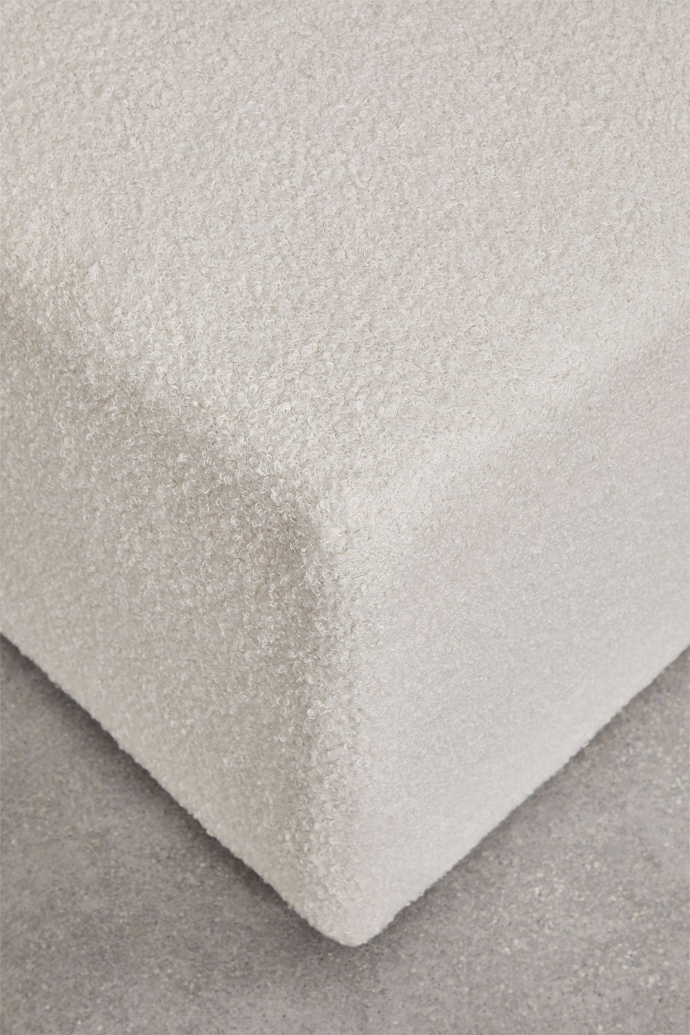 3-teiliges modulares Sofa in der linken Ecke mit dreieckigem Sitzpuff aus Borjan-Lammfell, Galeriebild 10