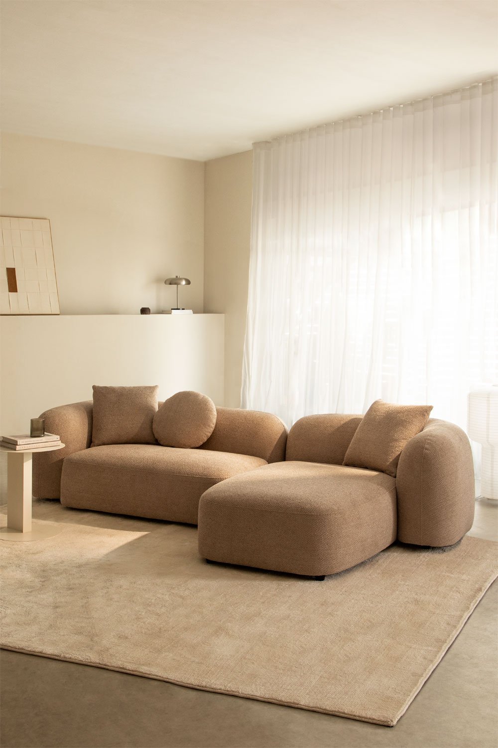 Zweiteiliges modulares Chaiselongue-Sofa rechts aus Coco-Bouclé-Stoff, Galeriebild 1