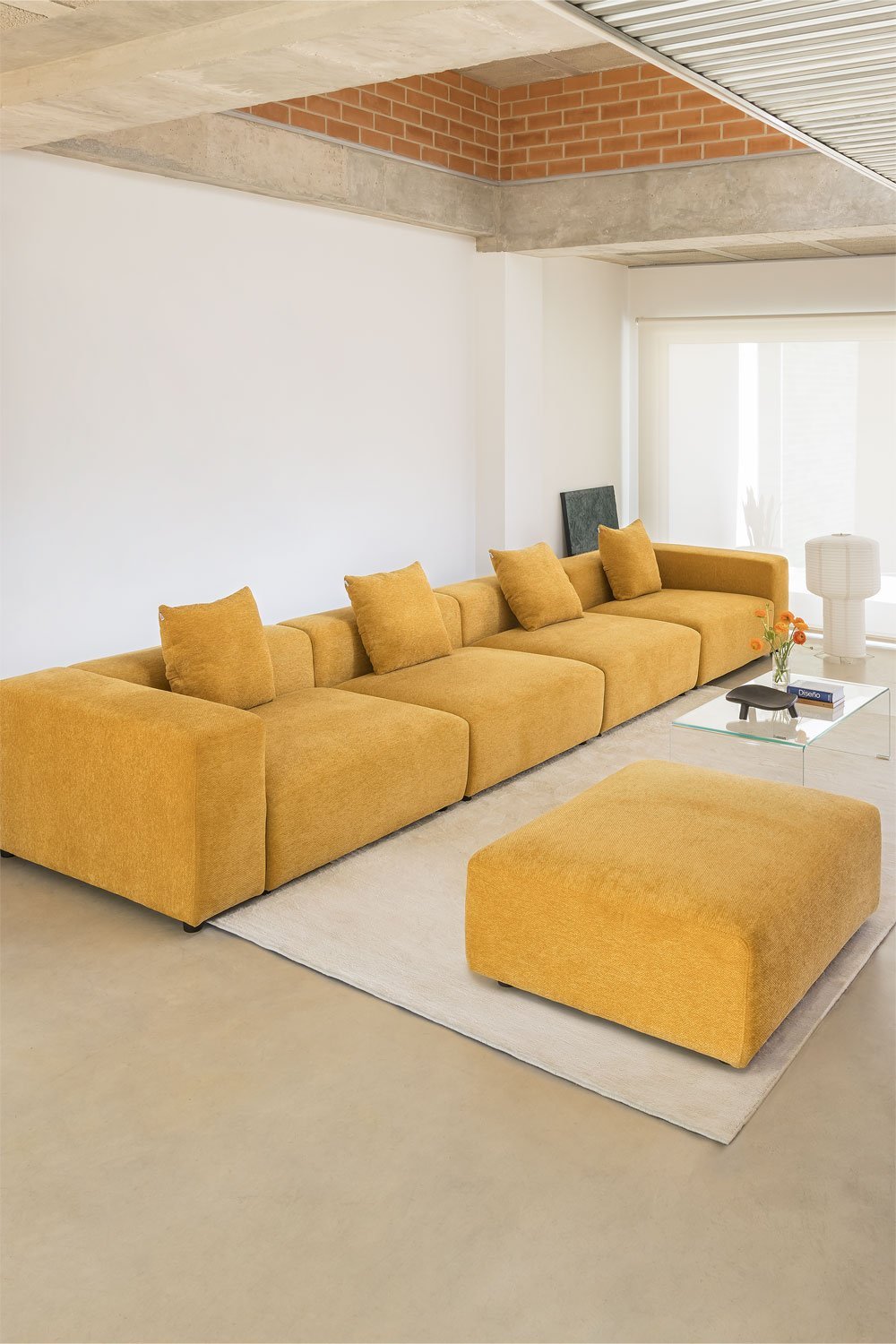 Modulares 4-Sitzer-Sofa mit hoher Armlehne und Hocker (↔︎480 cm) Bruna, Galeriebild 1