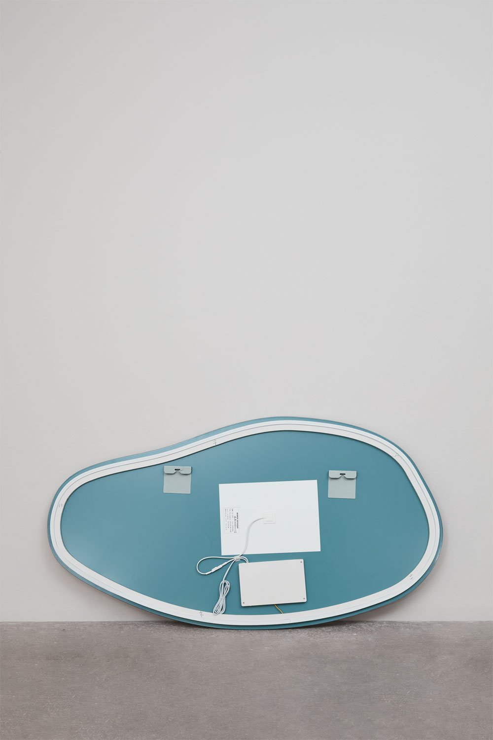 Unregelmäßiger Wandspiegel 140x75 cm für Badezimmer mit LED-Licht und Antibeschlag Riben, Galeriebild 8