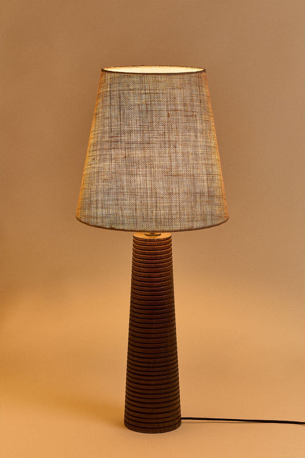 Tischlampe Vernazia aus Mangoholz und Leinen, Galeriebild 2