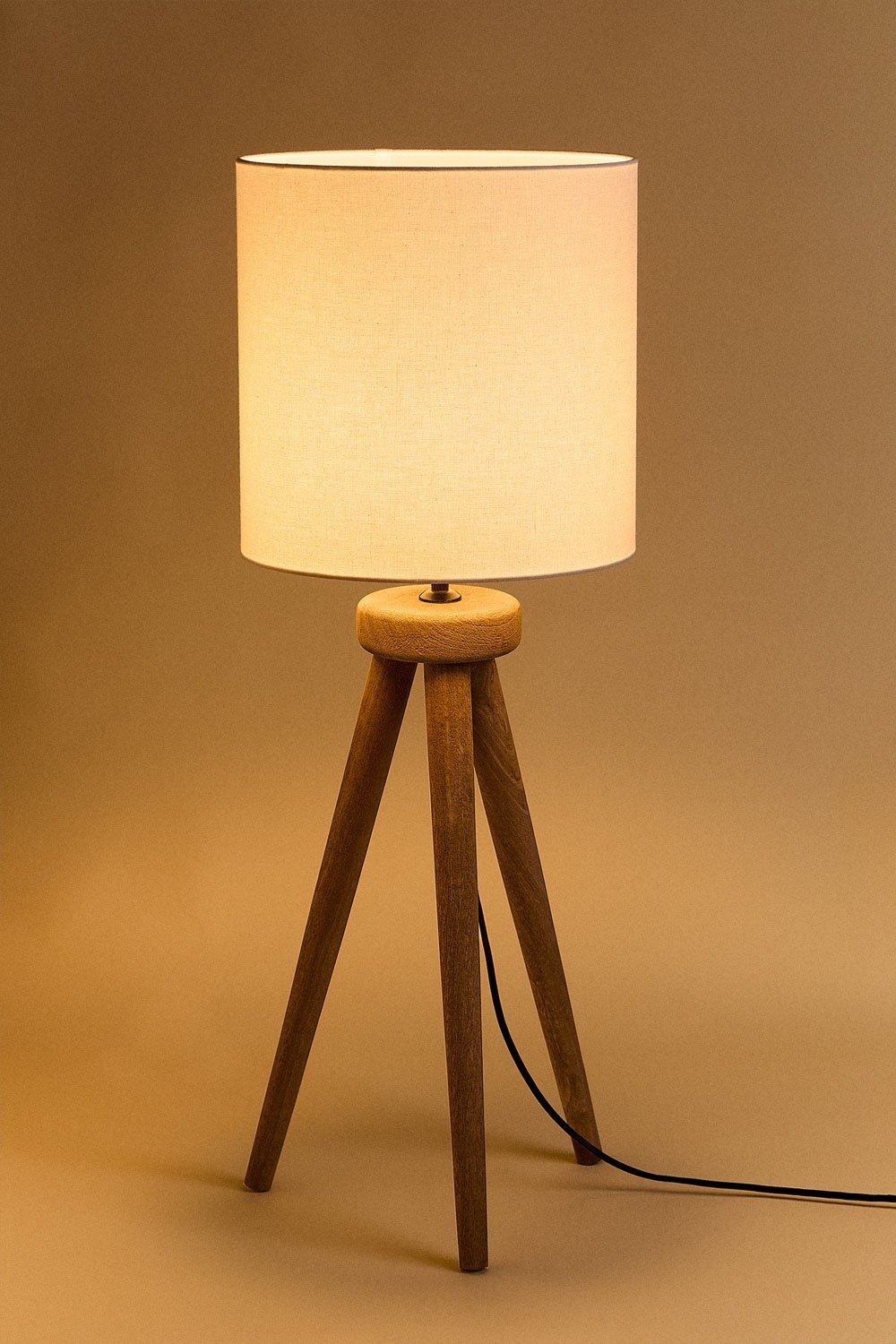 Ligia Tischlampe aus Mangoholz und Leinen, Galeriebild 2