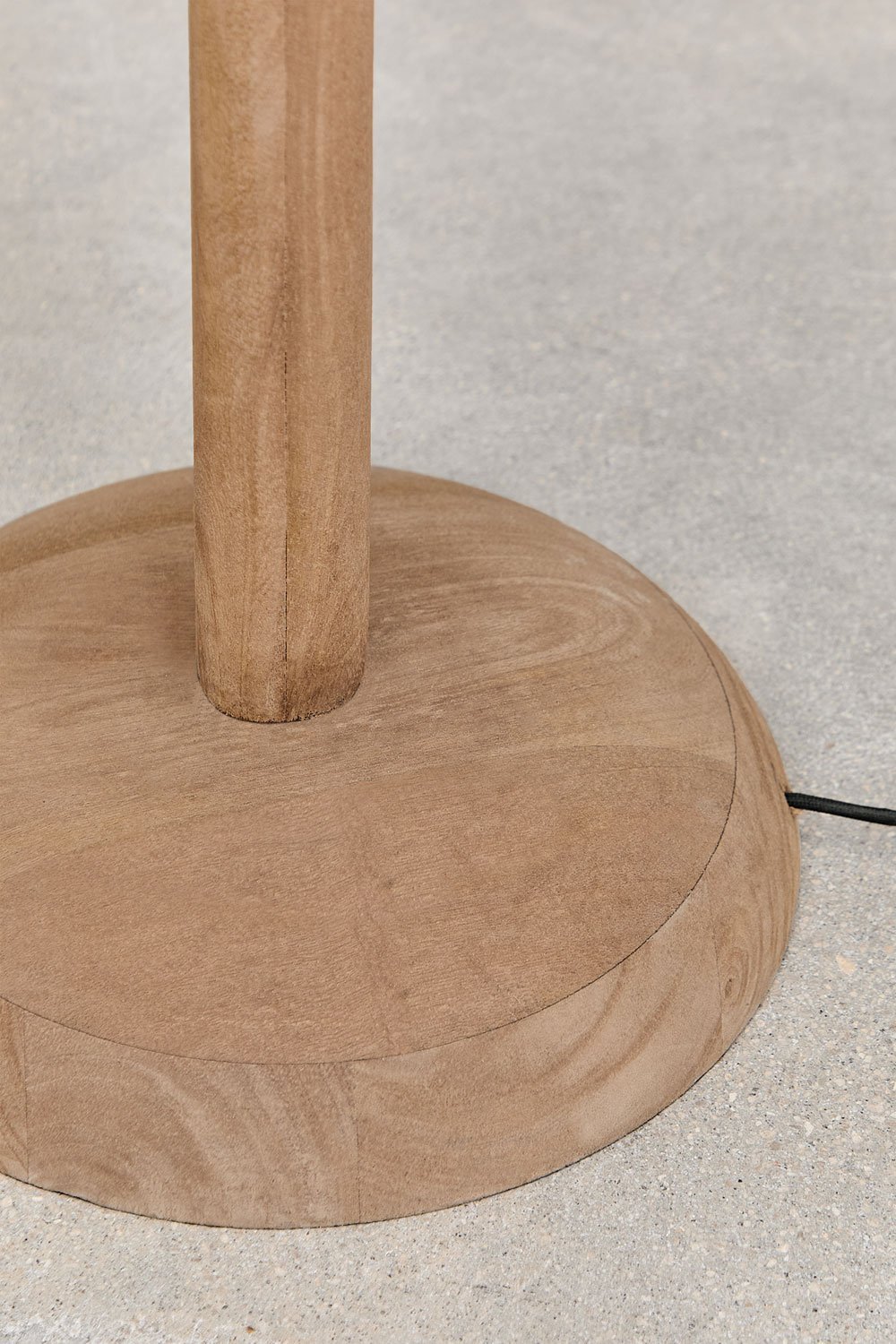 Sockel für Stehleuchte ↑130 cm aus Gracia-Mangoholz, Galeriebild 4
