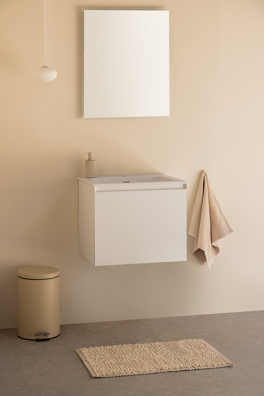 Badezimmermöbelset aus Macrae-Holz mit integriertem Waschbecken    , Galeriebild 2