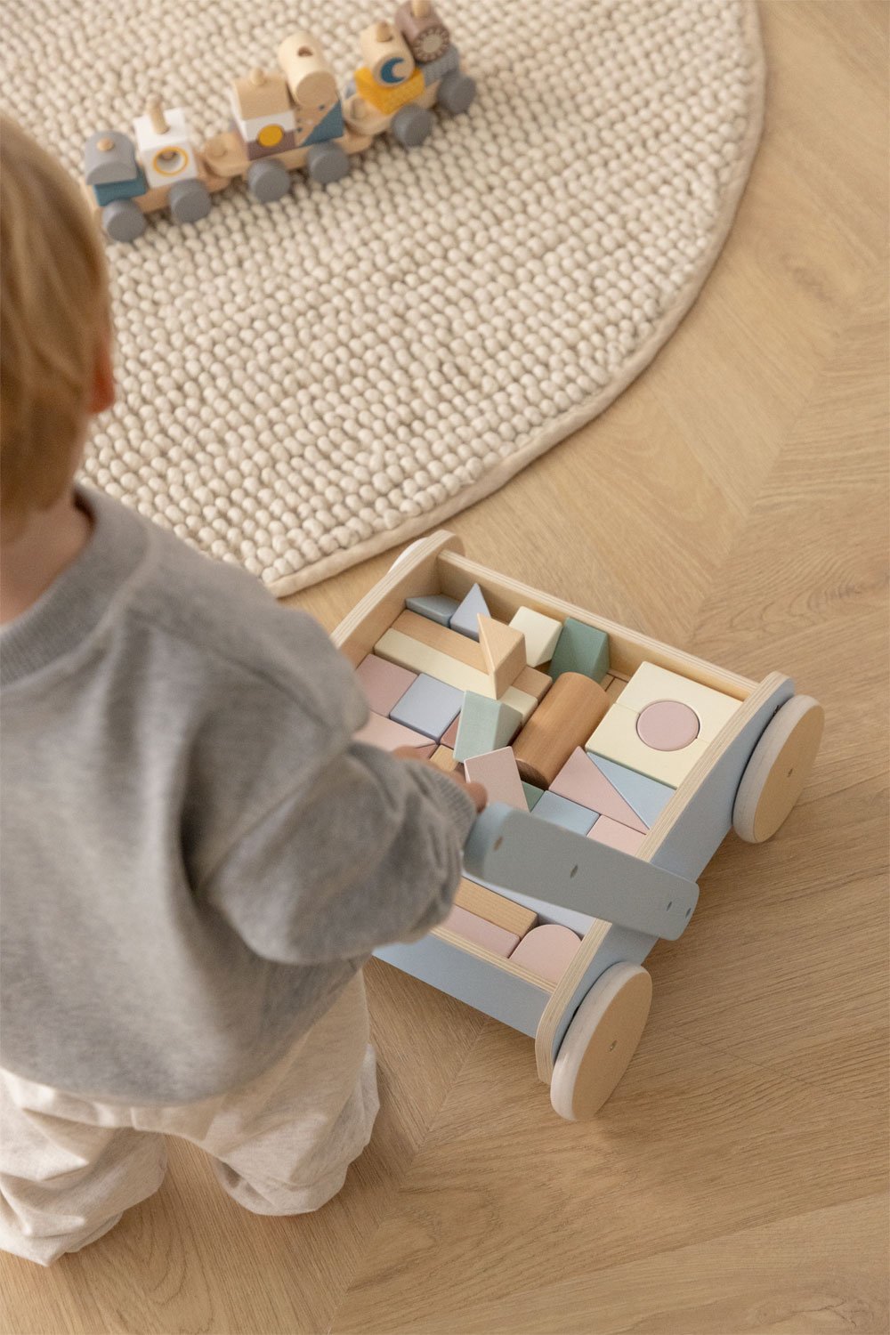 Soriento Kinder-Multiaktivitäts-Kinderwagen aus Holz, Galeriebild 1