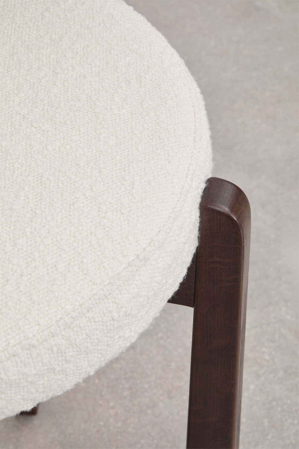 4er-Pack Barhocker 65 cm aus dunklem Eichenholz und weißem Bouclé-Stoff Manila, Galeriebild 7