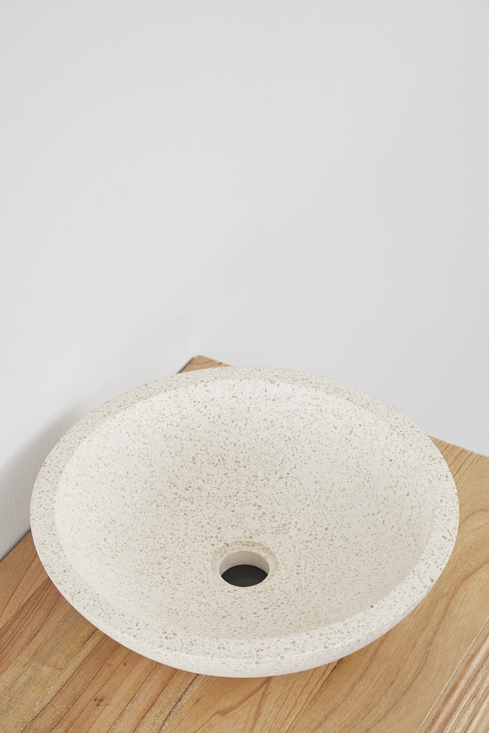 Deleyna hängendes Badezimmermöbel-Set aus Holz, Galeriebild 4