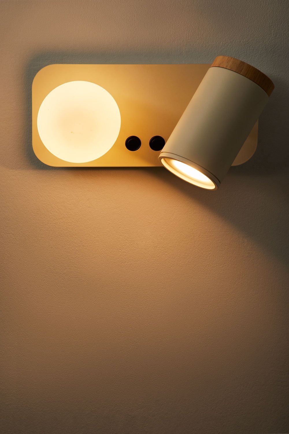 Adressierbare Wandleuchte mit 2 Lichtpunkten aus Eisen Amaranto, Galeriebild 4