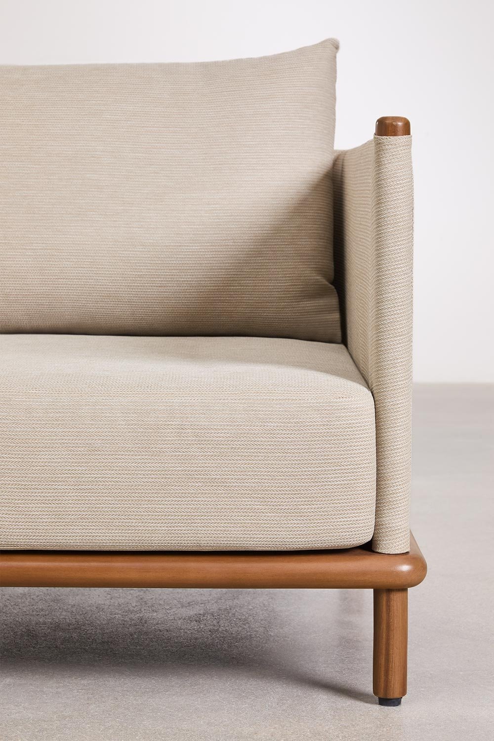 Wohnzimmerset mit 2 Sesseln und 2 runden Couchtischen aus Akazienholz Olivia, Galeriebild 5