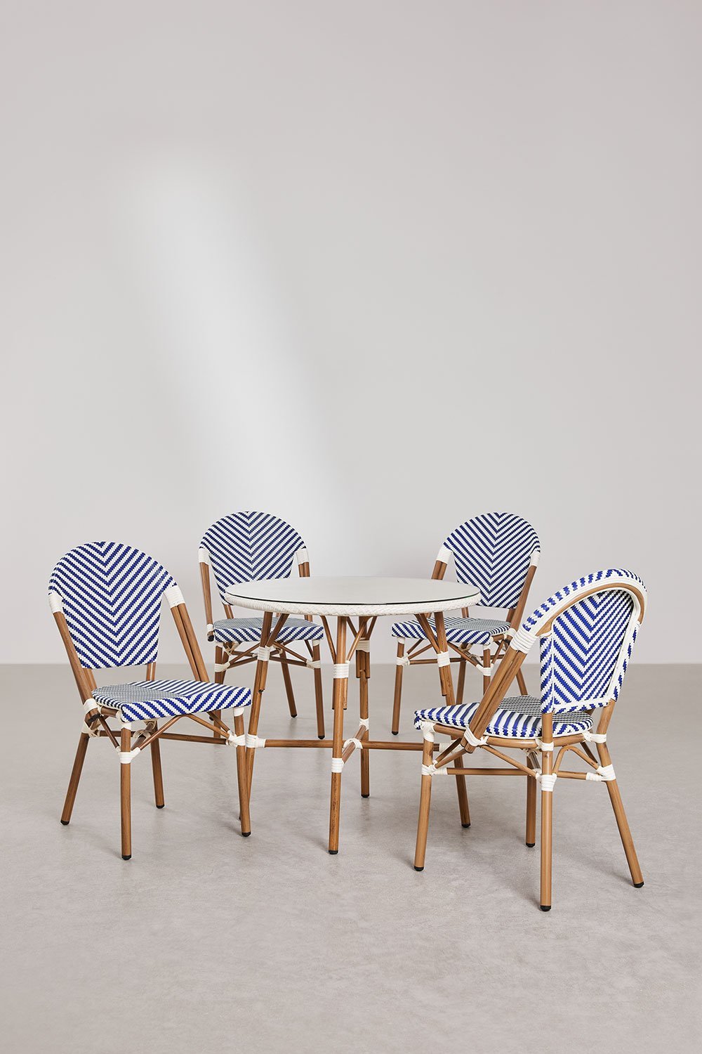 Set aus rundem Tisch Ø80 cm und 4 stapelbaren Gartenstühlen aus Aluminium und synthetischem Rattan Brielle Bistro   , Galeriebild 2
