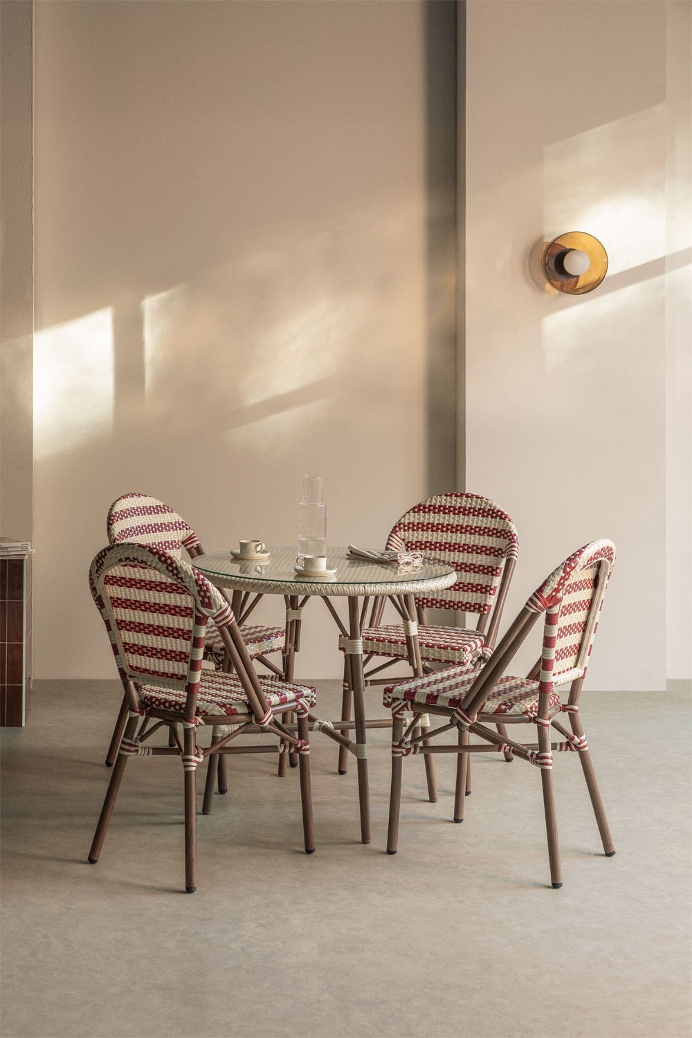 Runder Tischset Ø80 cm Brielle Bistro und 4 stapelbare Stühle aus synthetischem Rattan und Aluminium Solange Bistro, Galeriebild 1