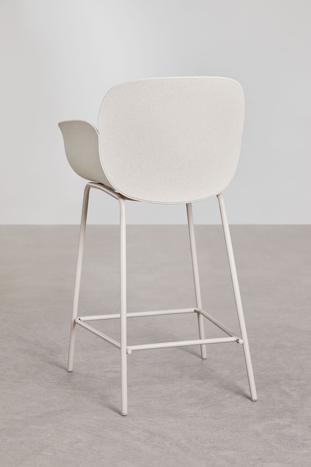 Barhocker 65 cm aus Polypropylen und steinfarbenem Weiß Lynette, Galeriebild 4