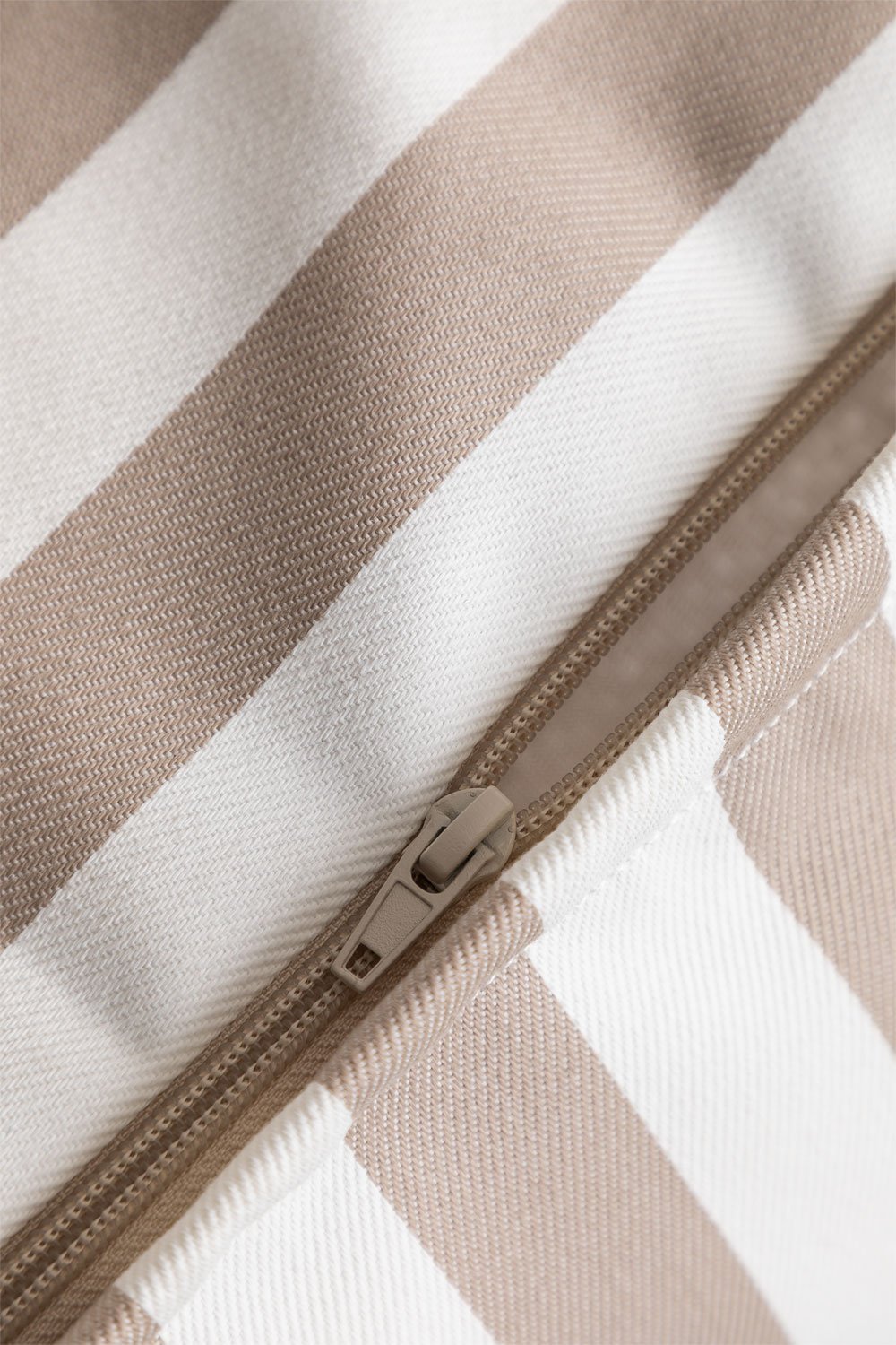 Sessel- und Pouf-Set aus Sandel-Stoff, Galeriebild 6