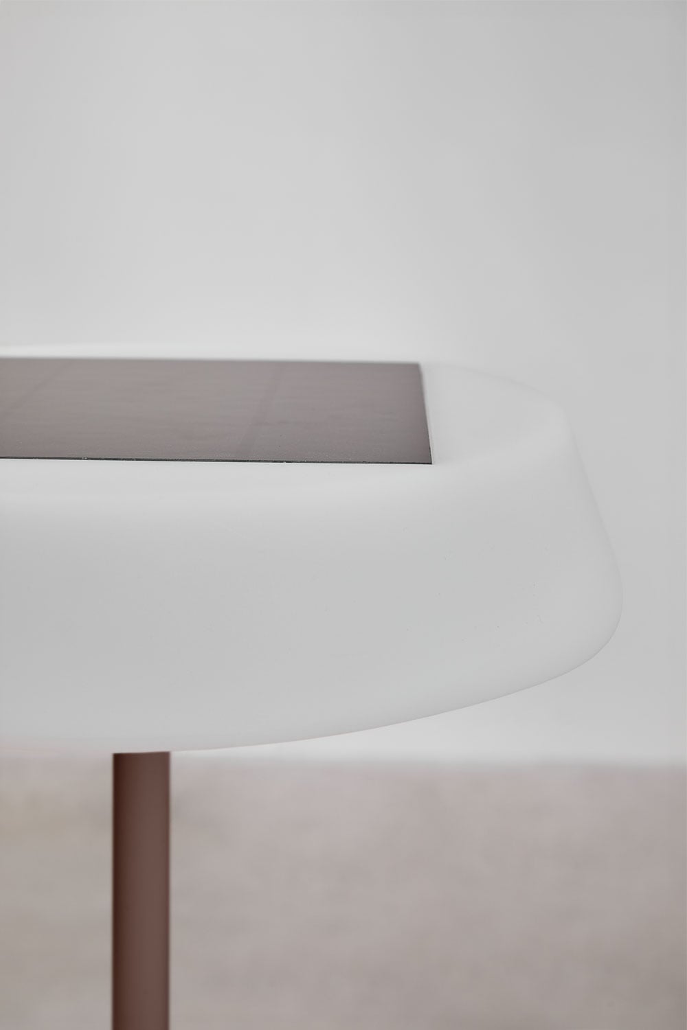 LED kabellose Solar-Stehlampe aus Polyethylen und Eisen Ulenia, Galeriebild 3