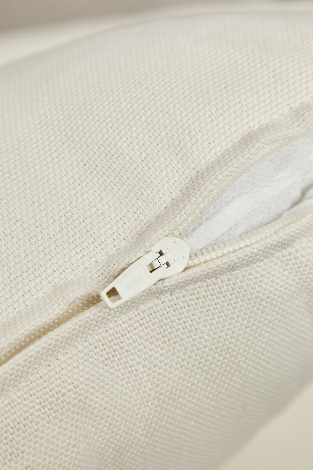 Esszimmerstuhl mit Armlehnen in Akazie Giulia, Galeriebild 8