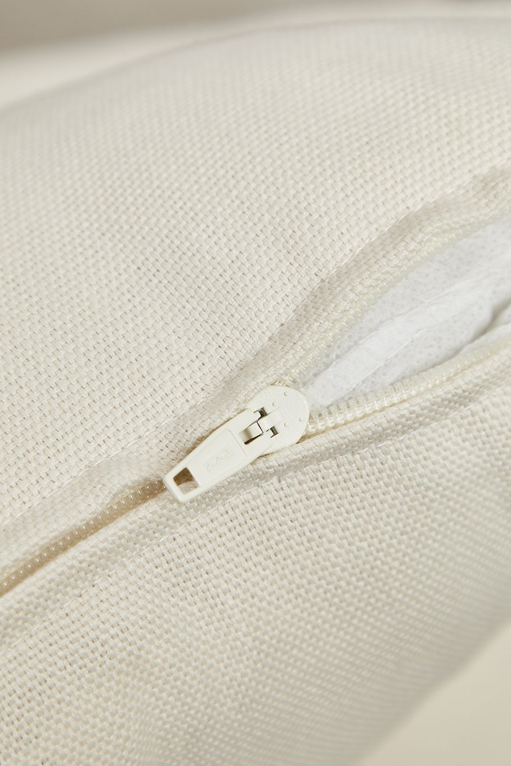 4er-Set Esszimmerstühle mit Armlehnen aus Akazienholz Giulia, Galeriebild 8