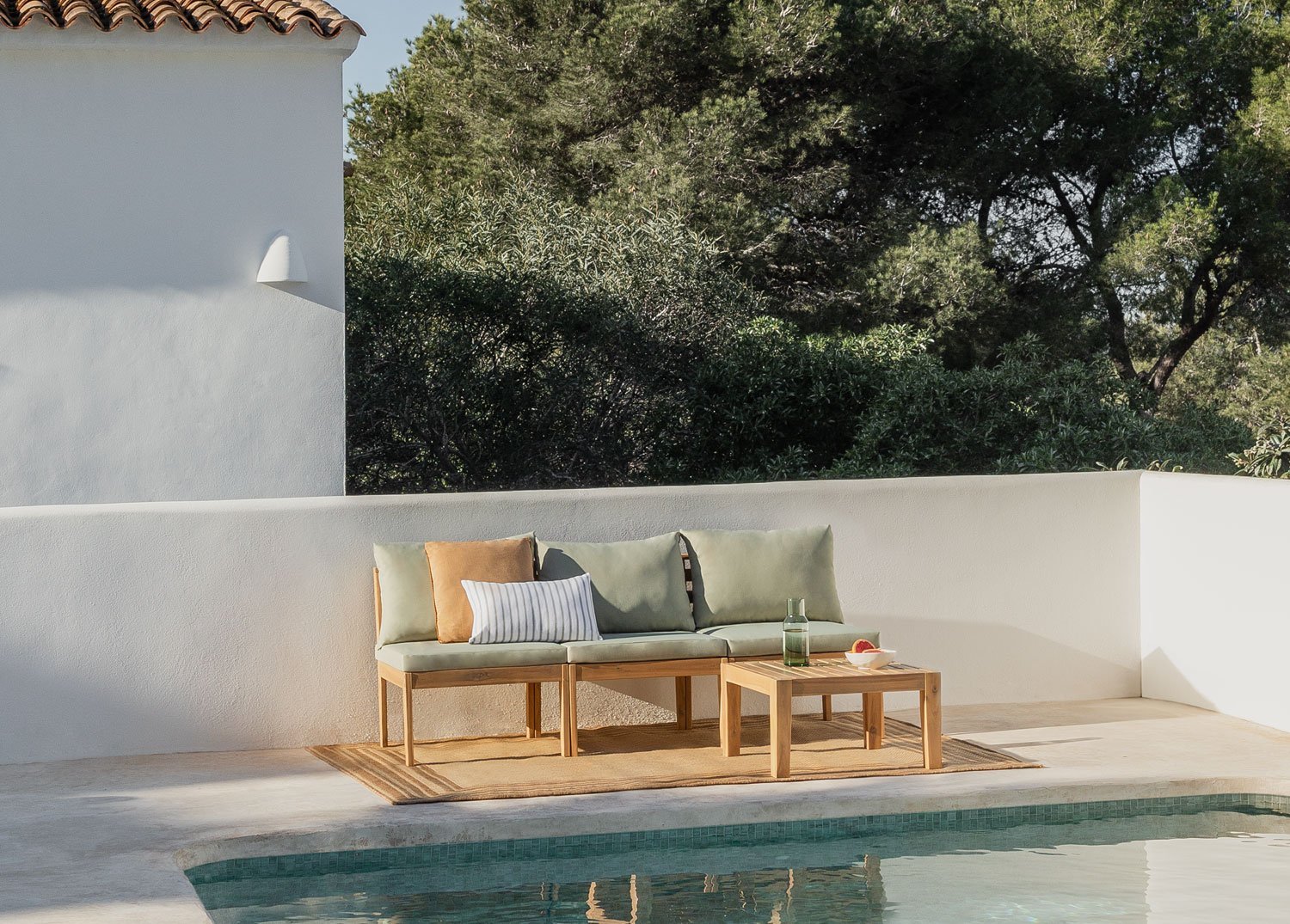 Gartenset mit dreiteiligem Modulsofa und Filips-Couchtisch              , Galeriebild 1