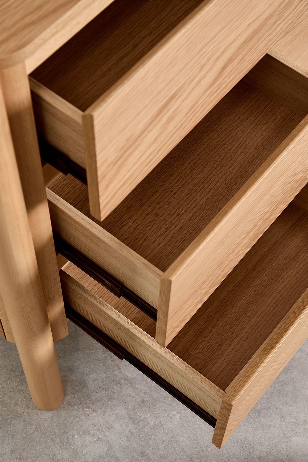 Rechteckiges Sideboard 145x45 cm aus MDF mit Munden-Eichenfurnier, Galeriebild 6