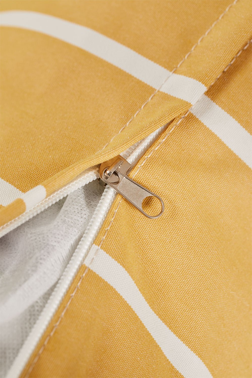 Amaro Garten-Set mit Sessel und umwandelbarem Pouf, Galeriebild 11