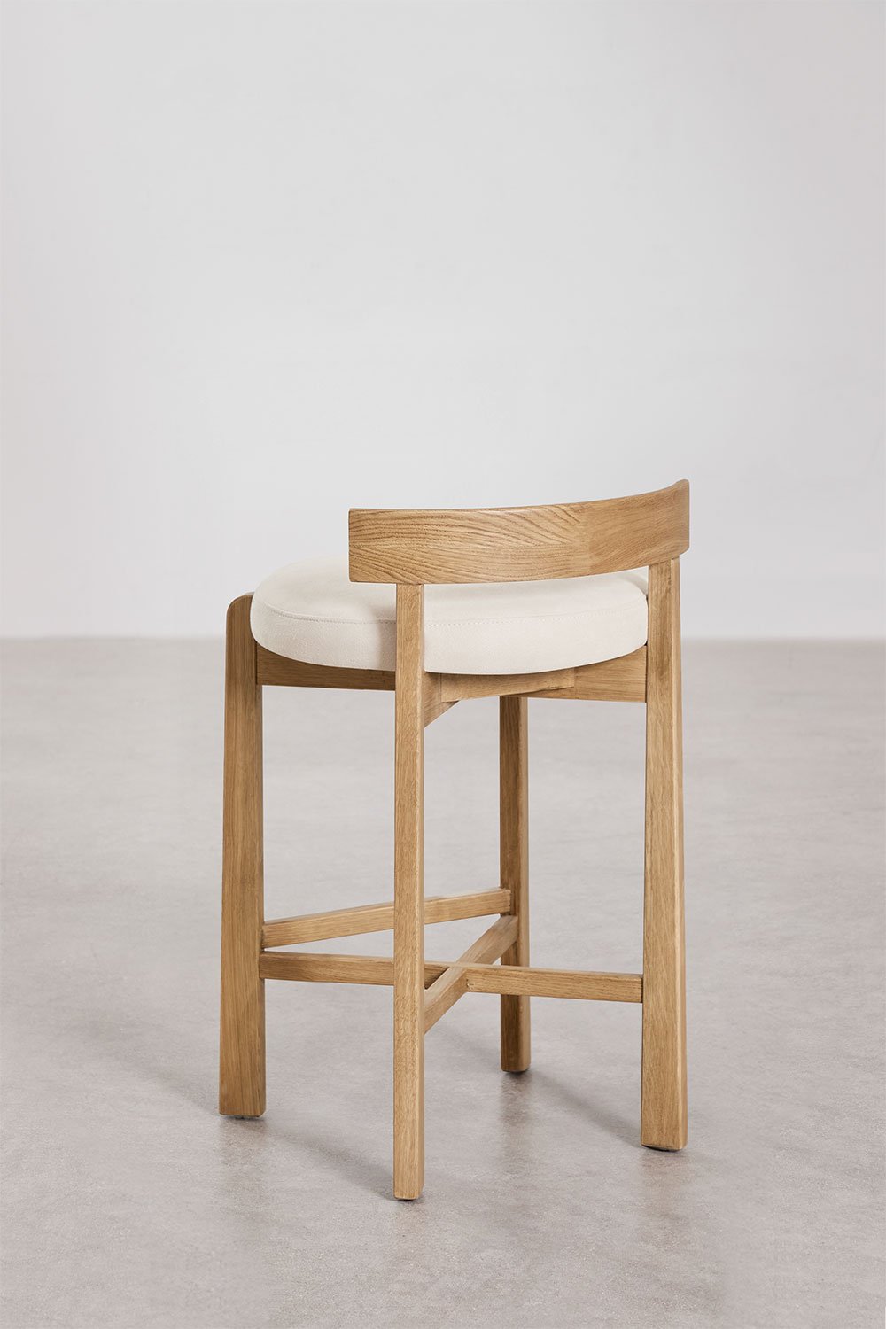 4er-Set hohe Hocker aus Eichenholz mit Manila-Bezug, Galeriebild 3