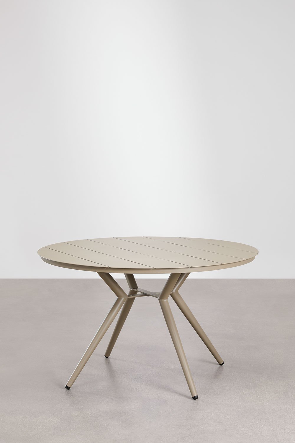 Valerie rundes Aluminium-Tischset (Ø125 cm) und 6 Gartenstühle mit Armlehnen aus Aluminium und synthetischem Rattan Marsha , Galeriebild 2