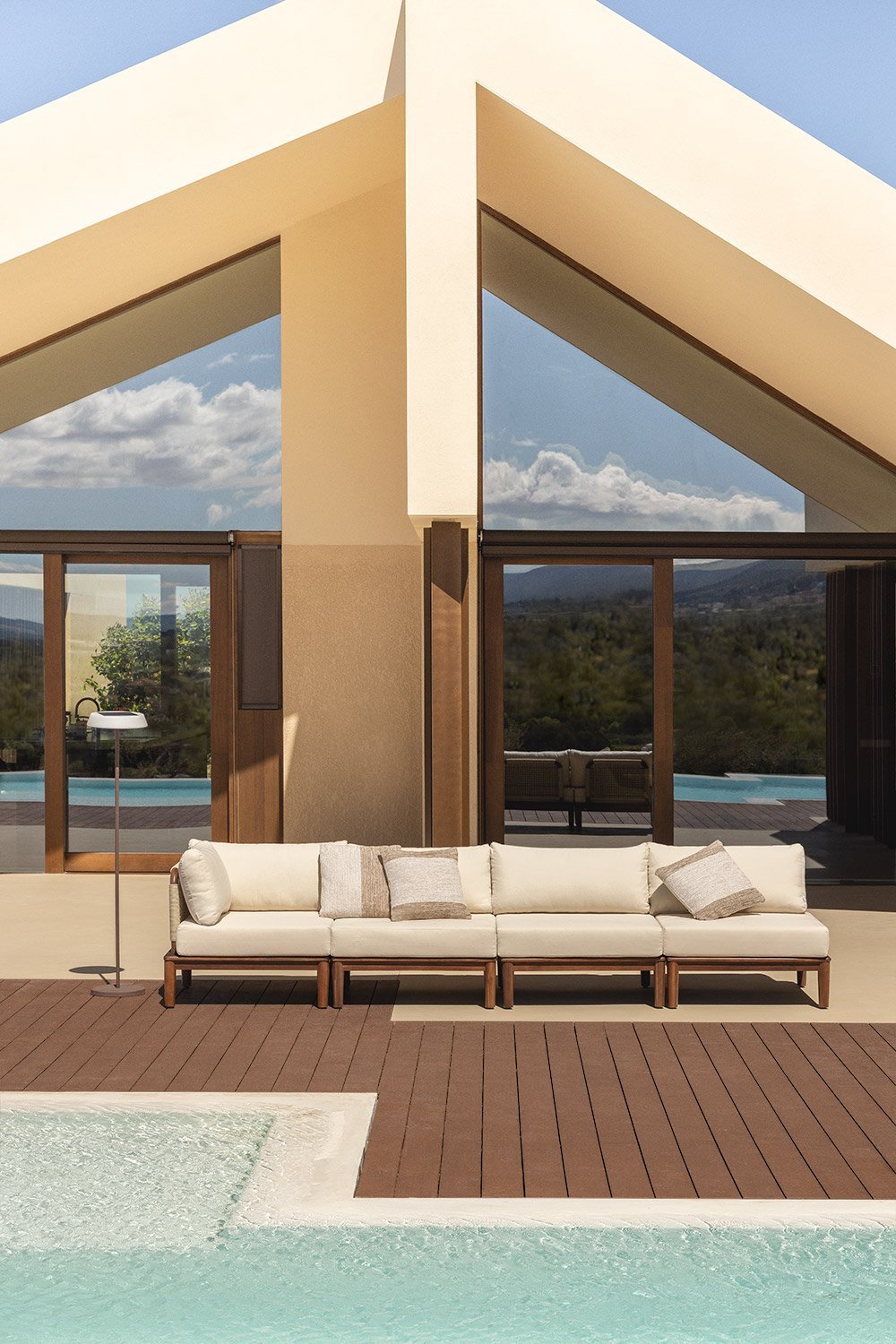 Giulia 4-teiliges modulares Garten-Ecksofa aus Akazie  , Galeriebild 1