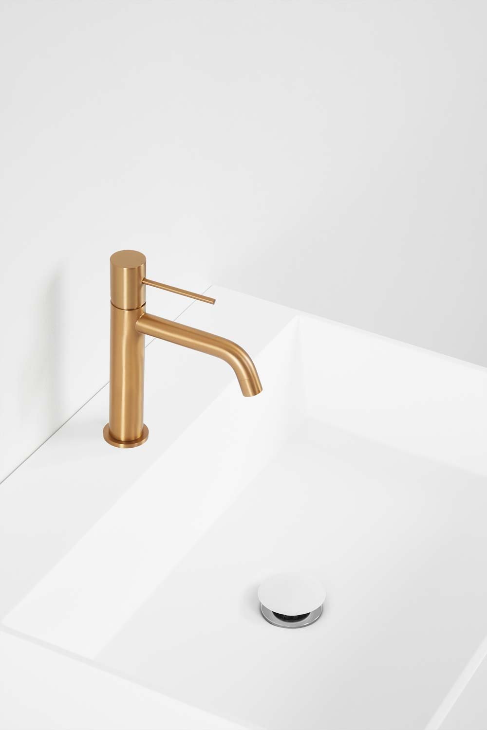 Badezimmerset aus Holz und Eschenfurnier mit integriertem Waschbecken Ona, Galeriebild 7