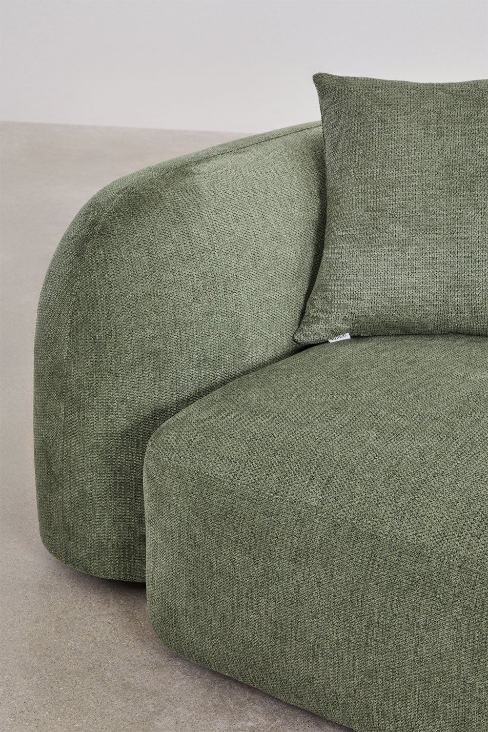 Coco 2-Sitzer-Sofa aus Chenille, Galeriebild 2