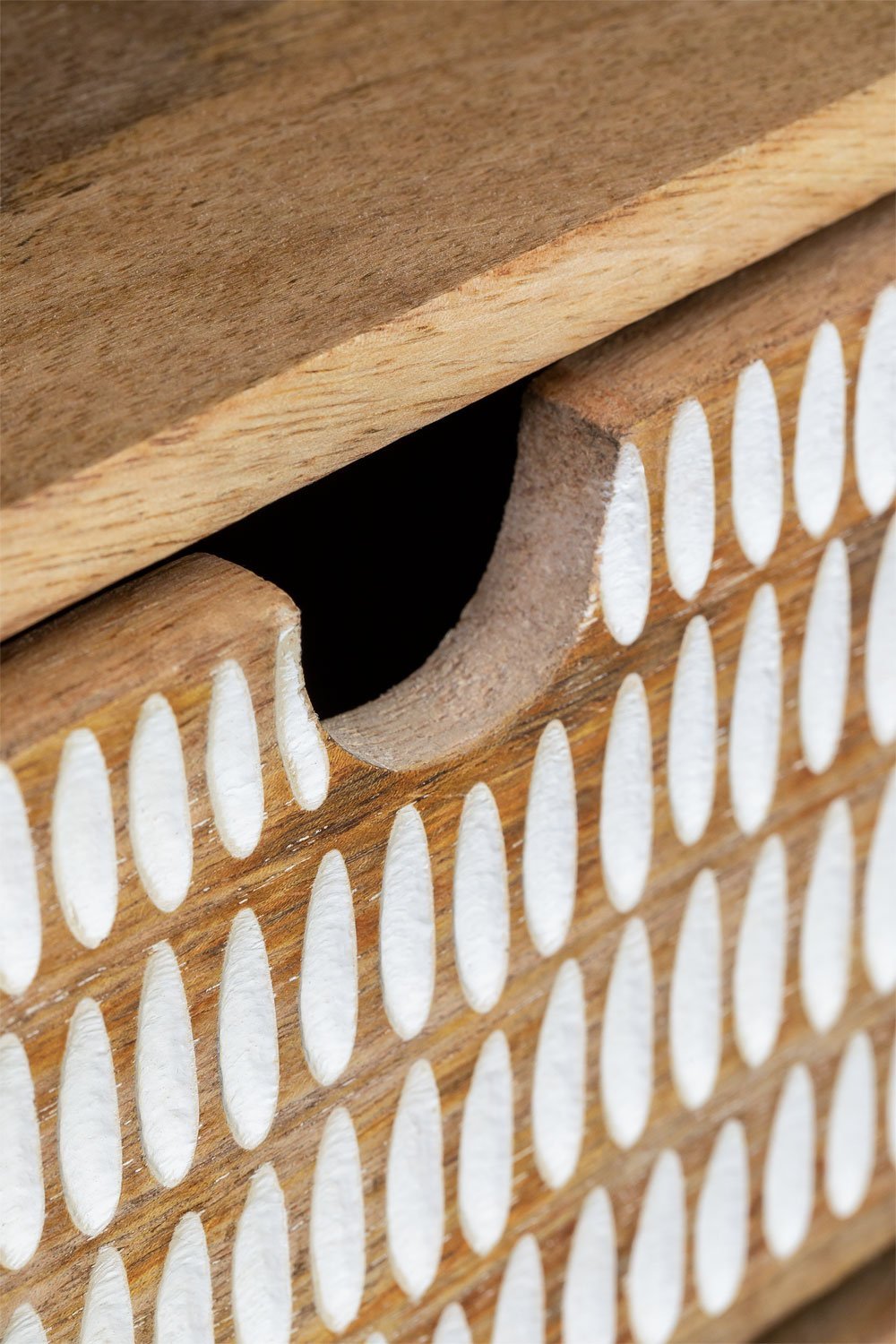 Yulara Nachttisch aus Mangoholz, Galeriebild 6