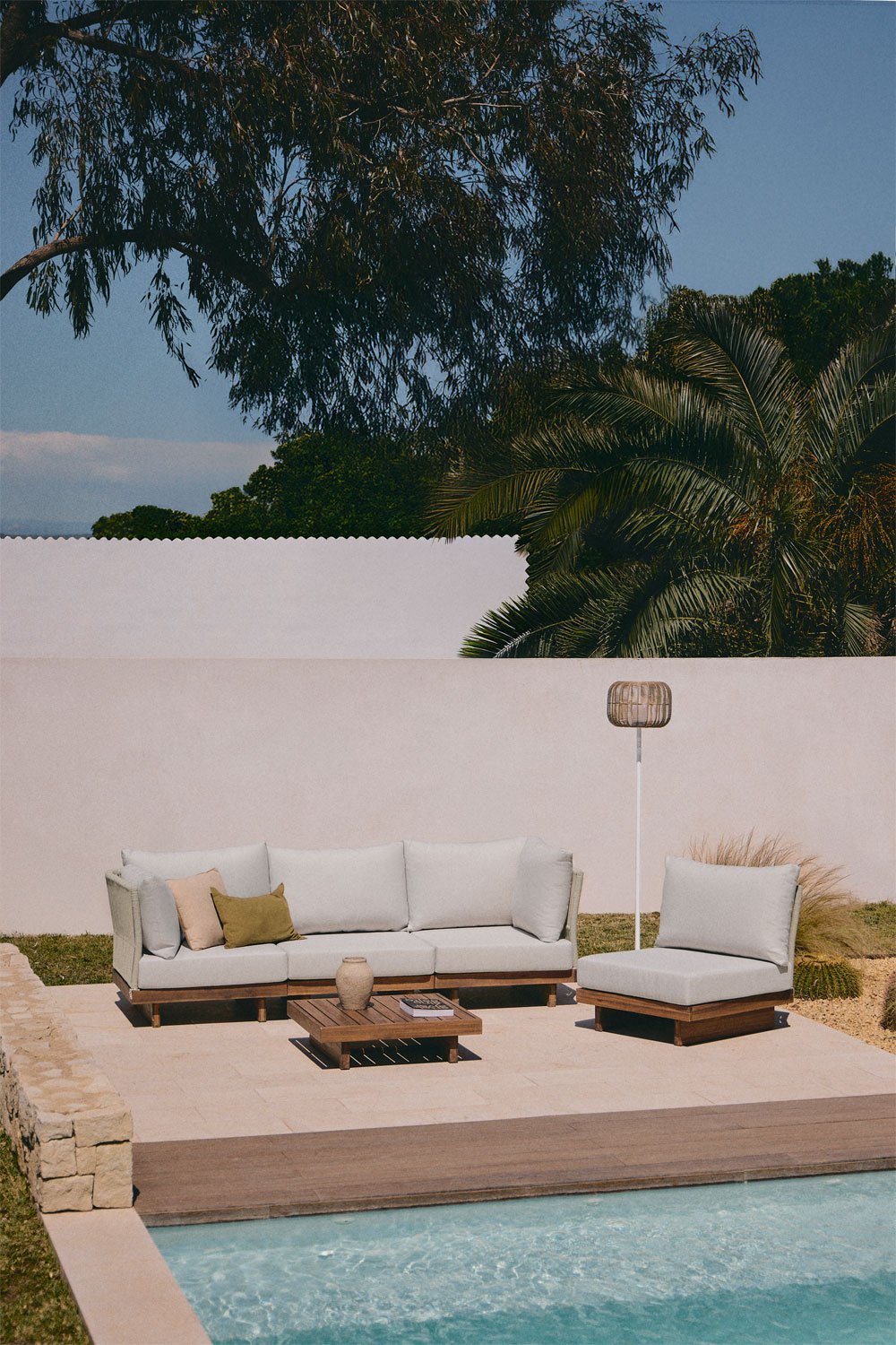 Dailin 4-teiliges modulares Ecksofa und Couchtisch aus Akazienholz, Galeriebild 1