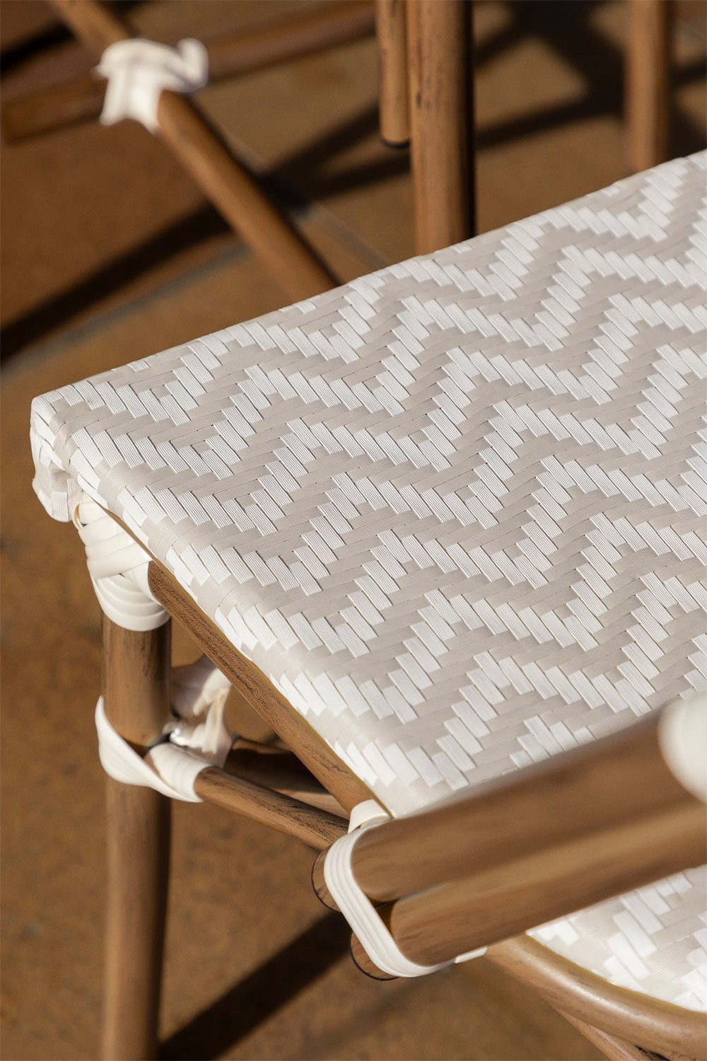 Stapelbarer Gartenstuhl Brielle Bistro aus Aluminium und synthetischem Rattan, Galeriebild 2