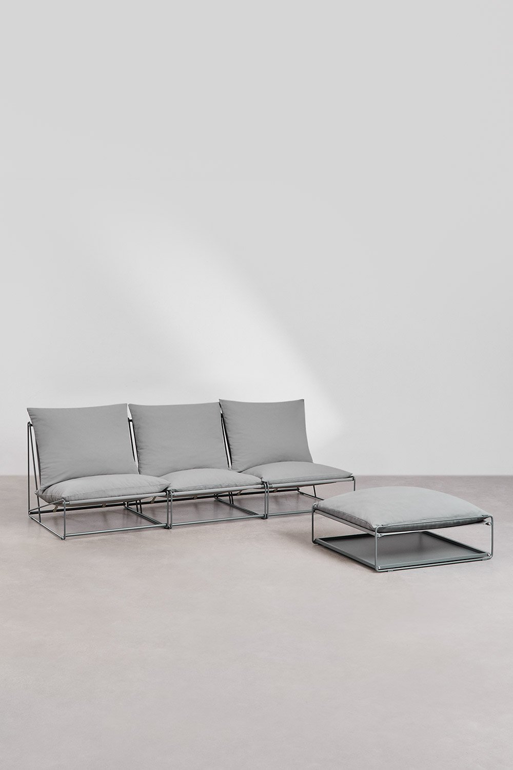 Modulares 3-teiliges Gartensofa mit umwandelbarem Amaro Hocker, Galeriebild 4