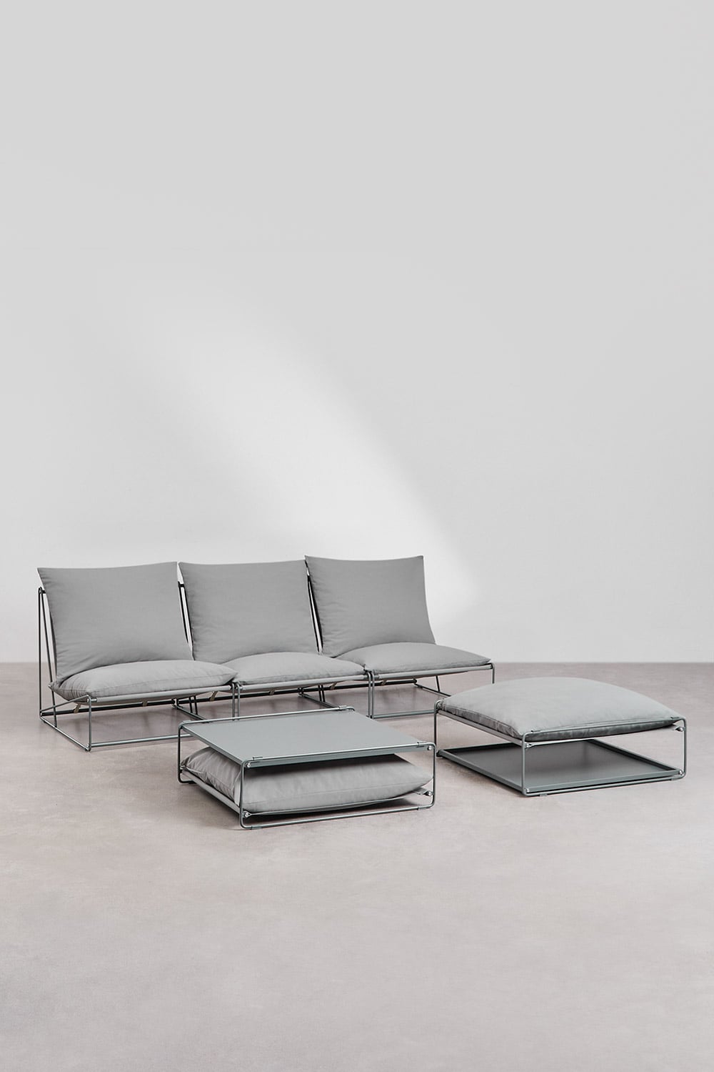 Garten-Set mit 3-teiliger modularer Sofa, Beistelltisch und wandelbarem Pouf Amaro, Galeriebild 3
