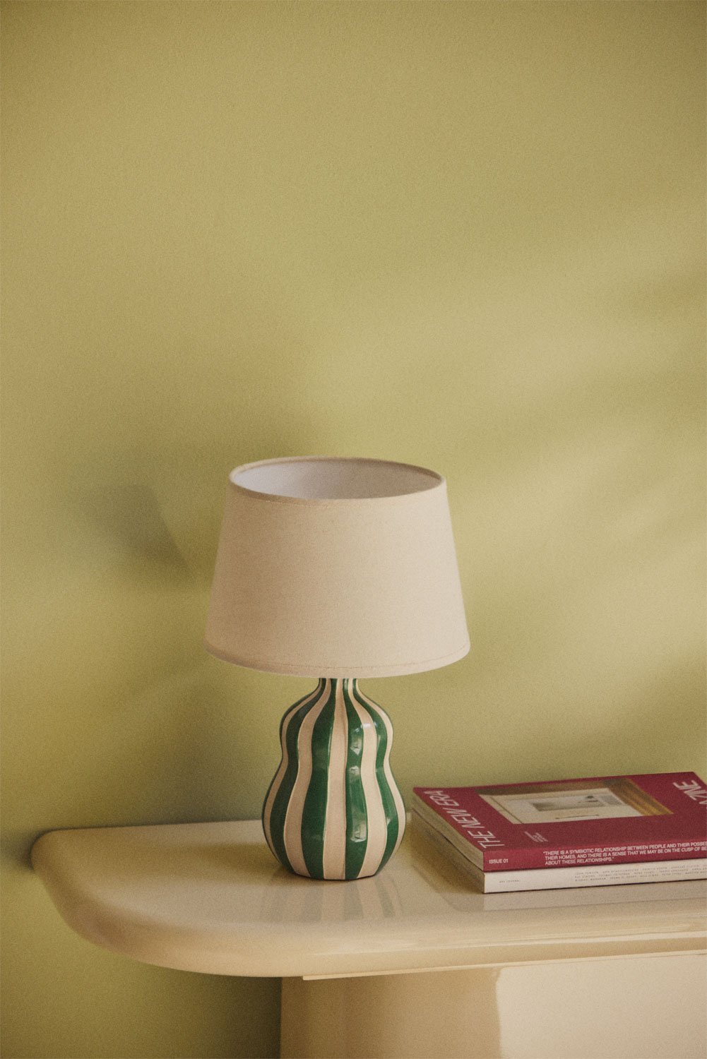 Jolira 40cm Tischlampe aus Keramik und Leinen, Galeriebild 1