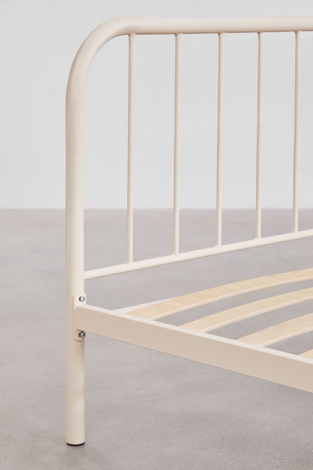 Asteri Eisenbett, Galeriebild 5