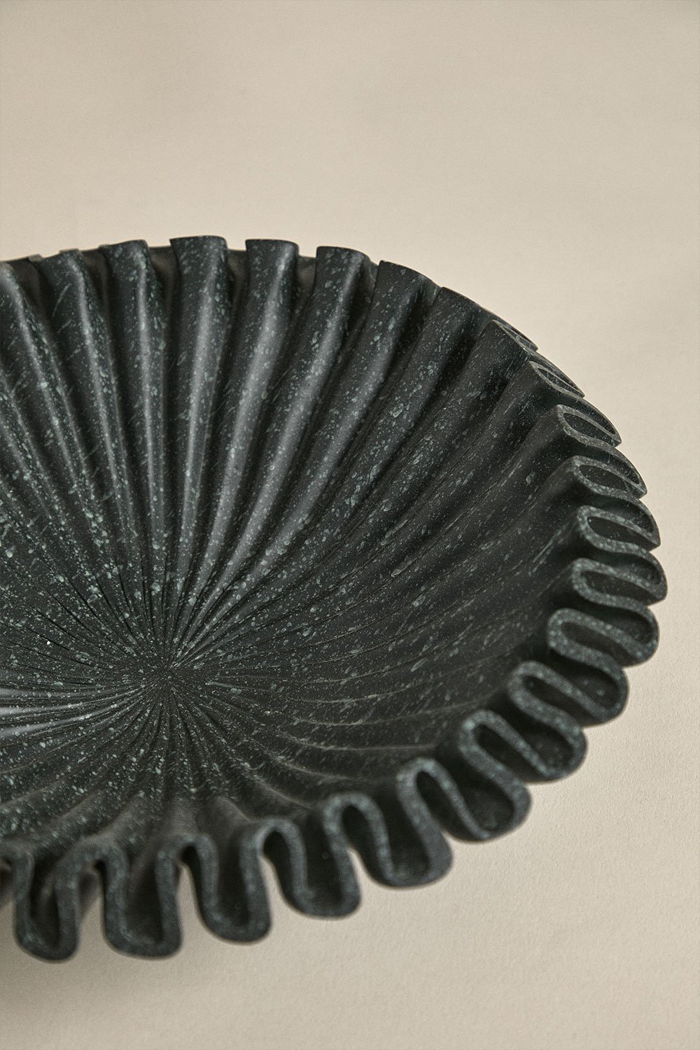 Irente Dekorative Schale aus Harz, Galeriebild 4