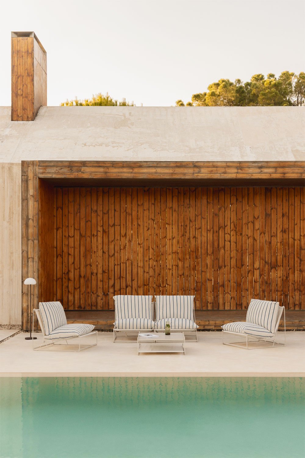 Gartenset mit 2-teiliger modularer Sofa, 2 Sesseln und umwandelbarem Beistelltisch Amaro, Galeriebild 1