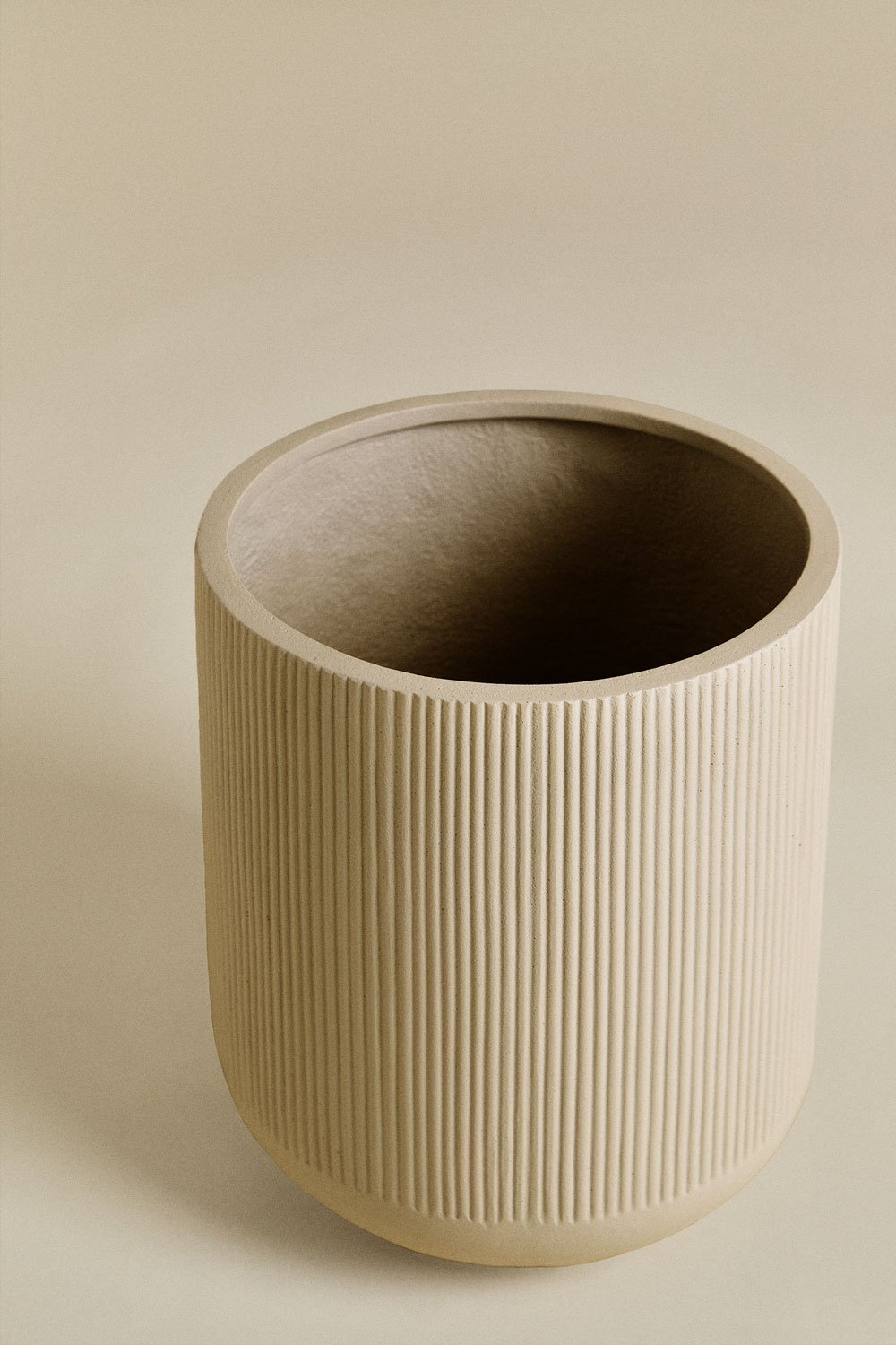 Pflanzgefäß aus Polyresin Raiden, Galeriebild 5