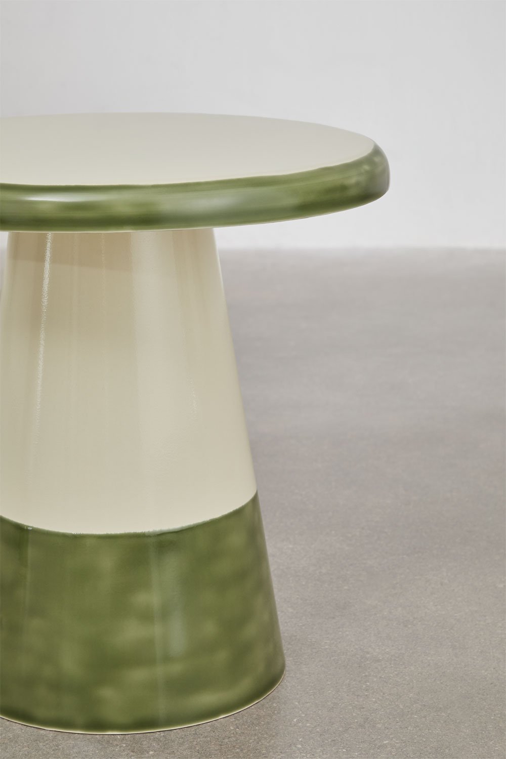 Marcela runder Beistelltisch aus Eisen, Galeriebild 5