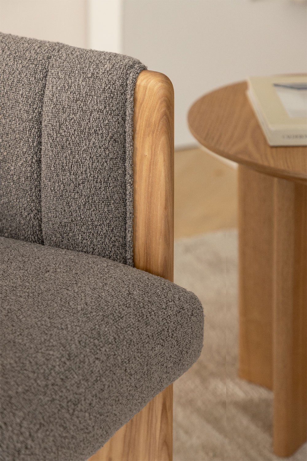 Sessel aus Eschenholz und Bouclé-Stoff Leo, Galeriebild 2
