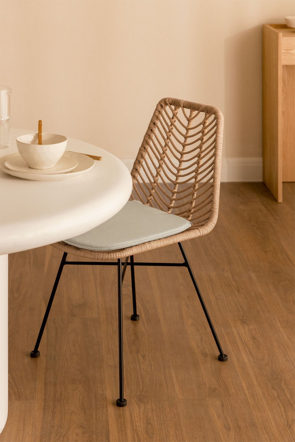 Gouda Natural Esszimmerstuhl aus synthetischem Rattan, Galeriebild 1