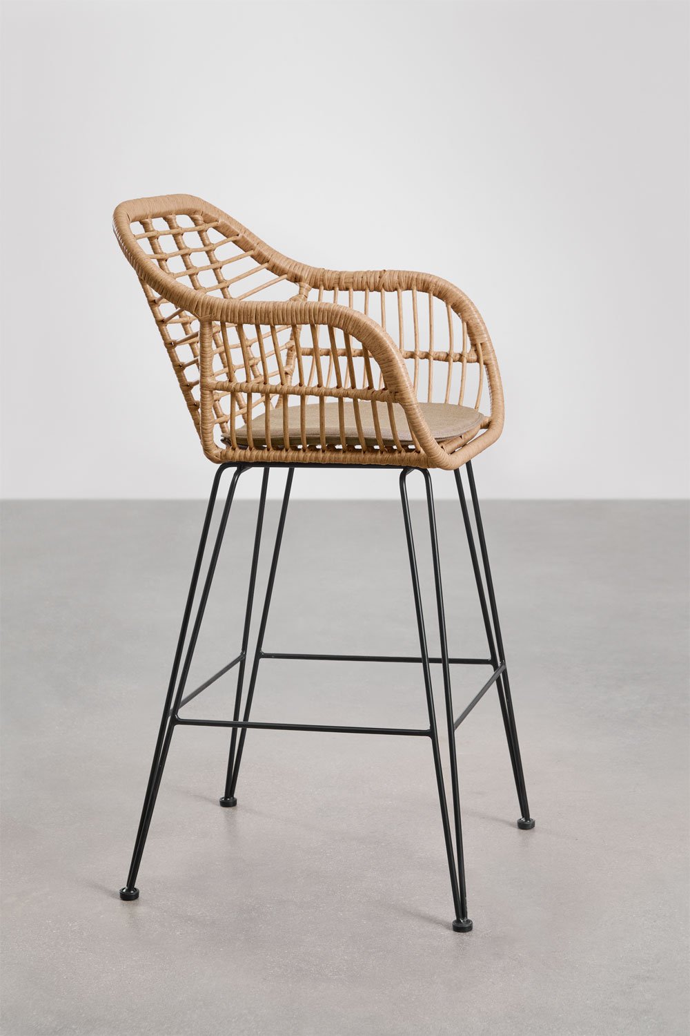 Zole hoher Hocker aus synthetischem Korbgeflecht, Galeriebild 2