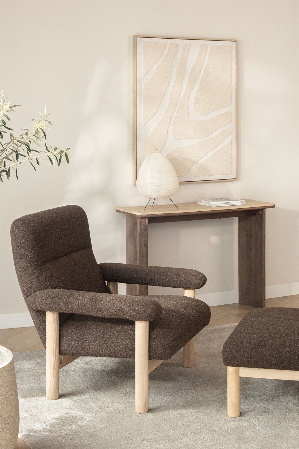 Bernia gepolsterter Sessel aus Eschenholz, Galeriebild 1